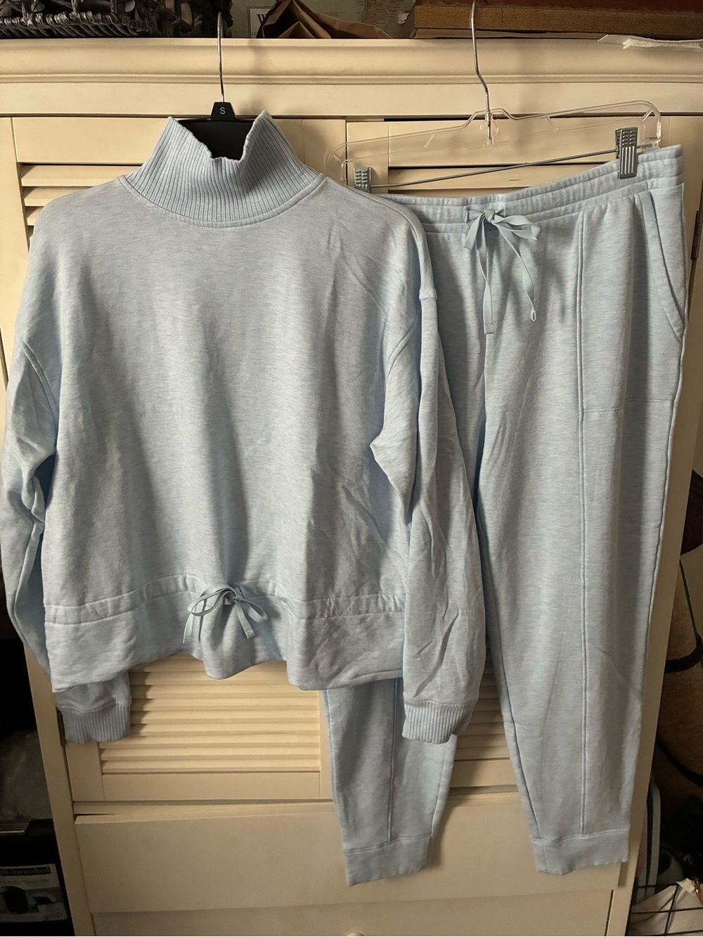 Light Blue Turtleneck Sweatshirt & Jogger Set - Women